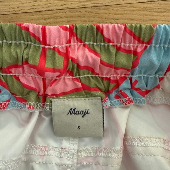 Maaji Very Cherry Swim Shorts Size S in White Red - Picture 3 of 4